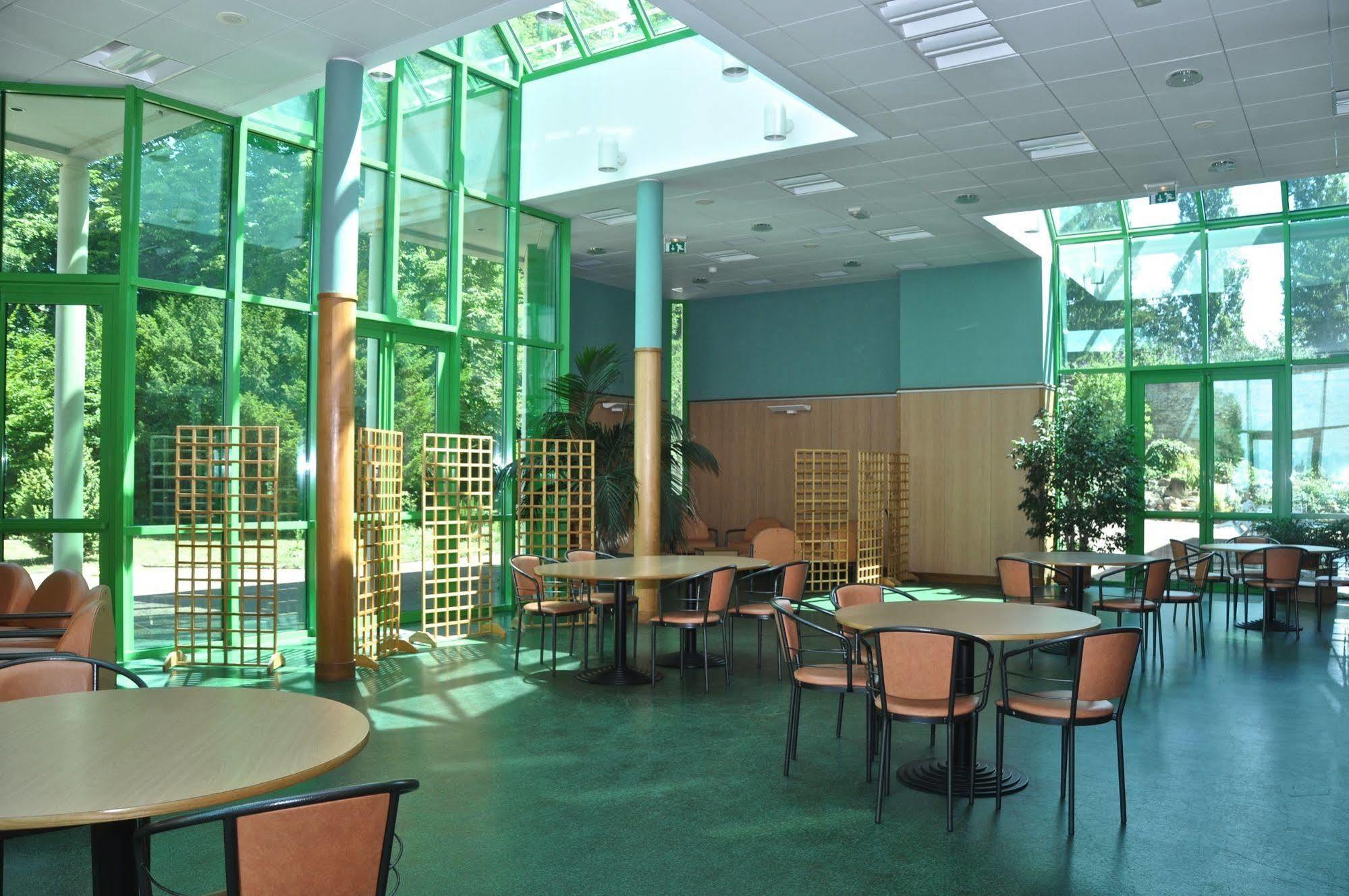 Espace Bernadette Soubirous Nevers Exterior foto