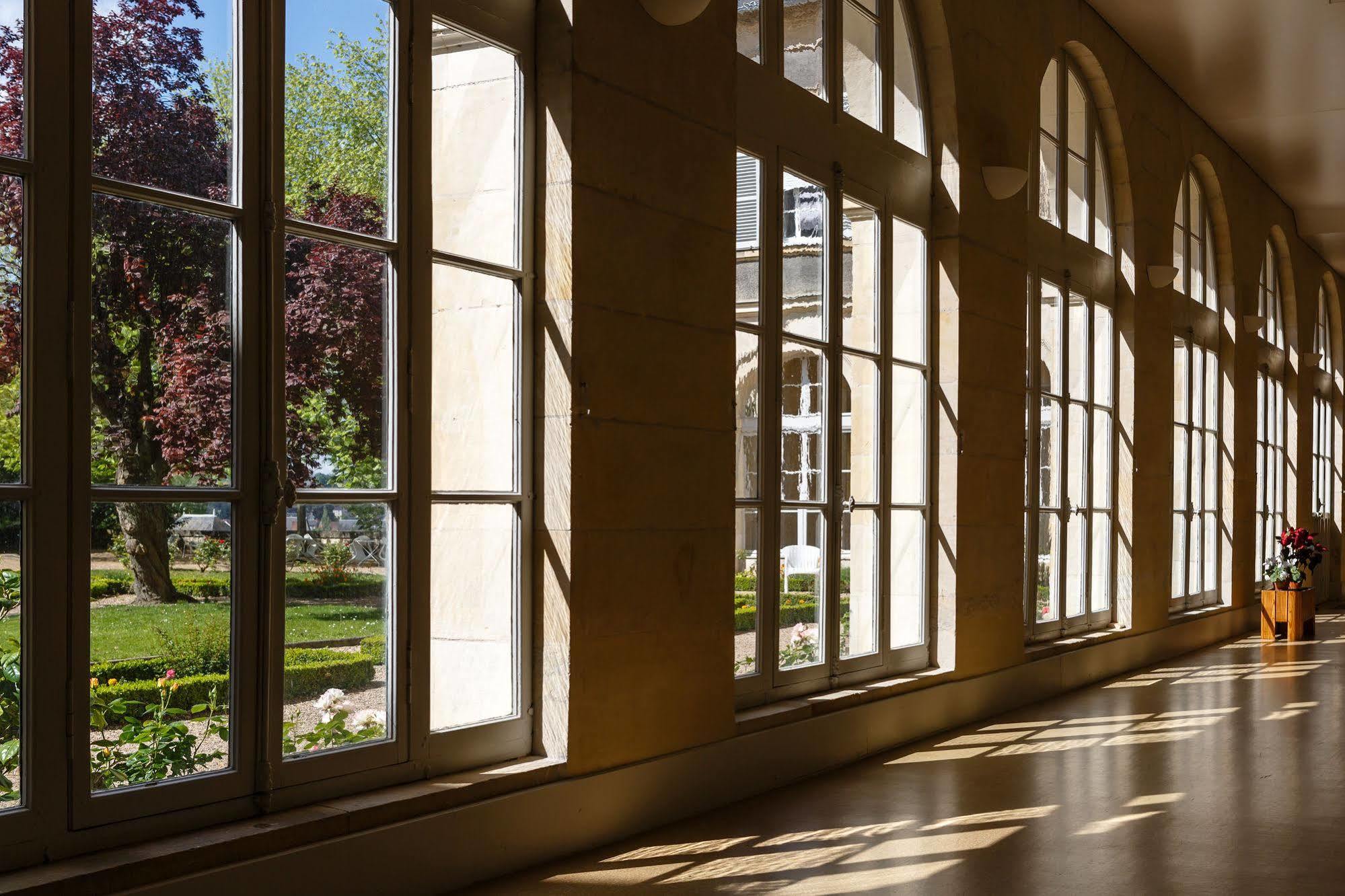Espace Bernadette Soubirous Nevers Exterior foto