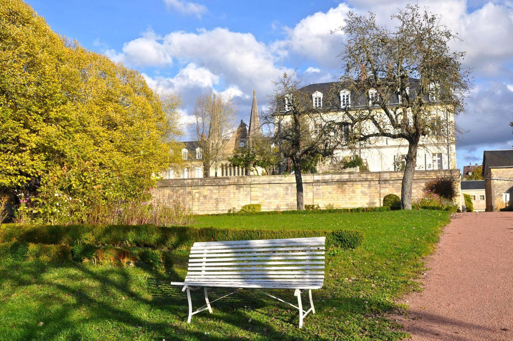 Espace Bernadette Soubirous Nevers Exterior foto